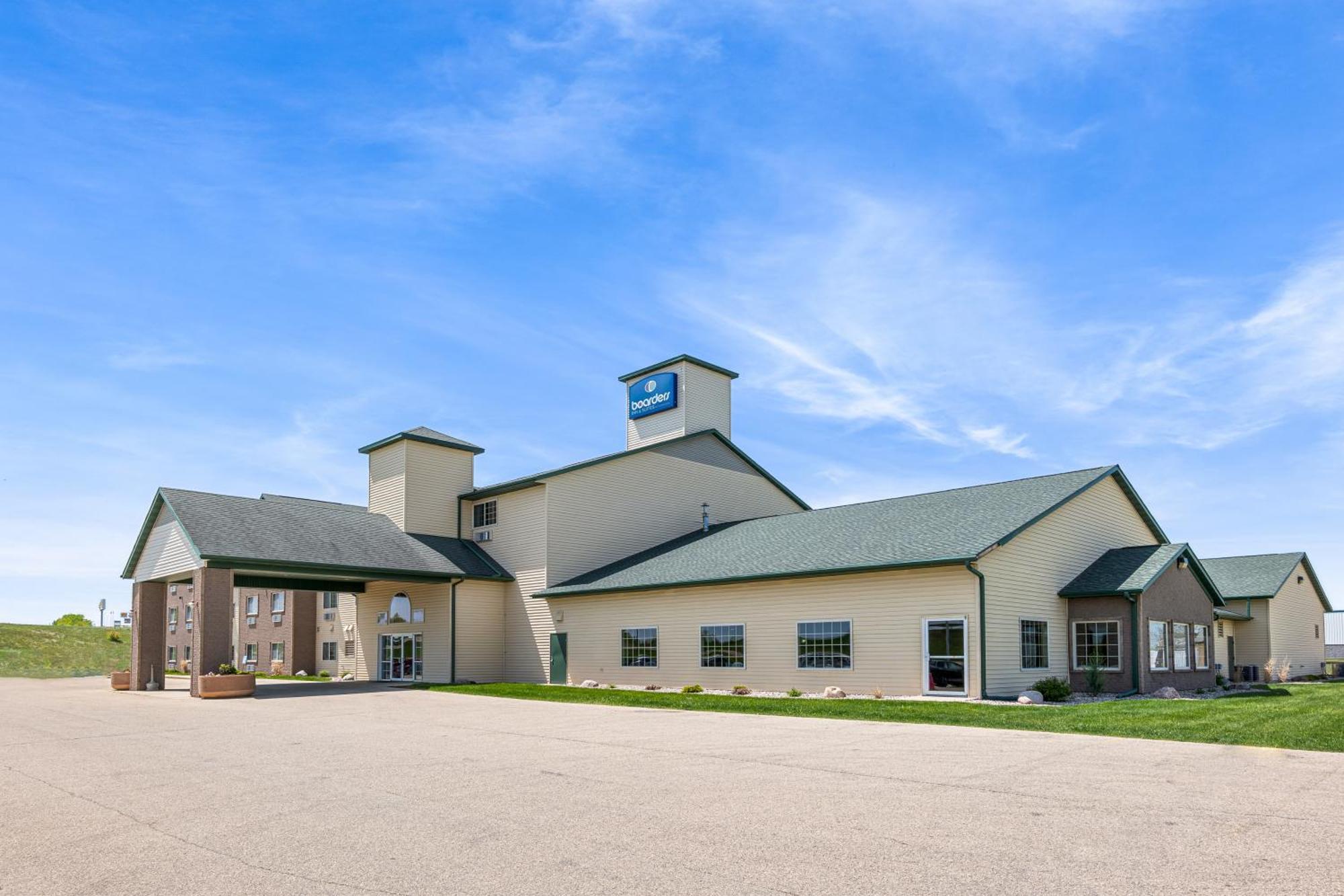 Boarders Inn & Suites By Cobblestone Hotels - Shawano Экстерьер фото